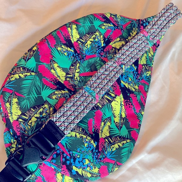 KAVU Tropical Bright Palms Beach Travel Hiking Sling Backpack - Picture 9 of 13
